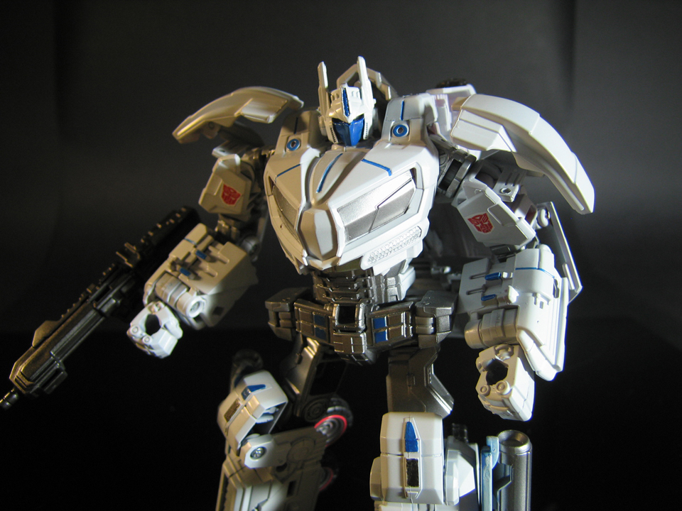 Transformers News: Transtopia Masterclass - War For Cybertron Ultra Magnus Image