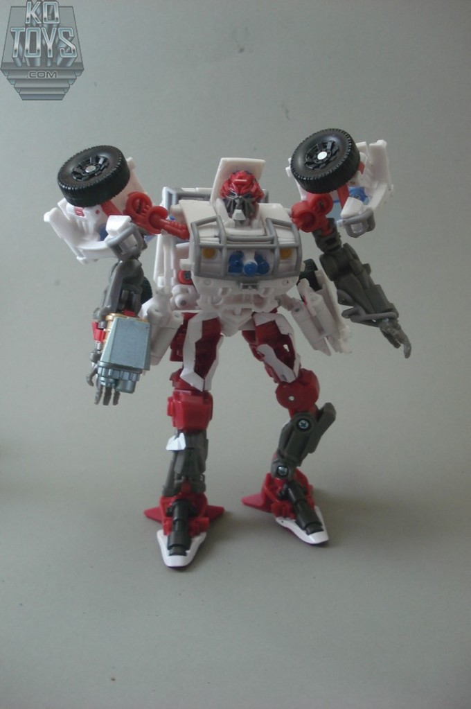 Transformers News: Toy Images of HFTD Rescue Ratchet Image