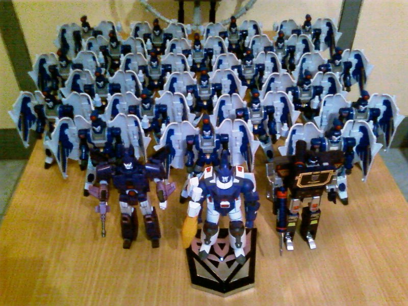 Transformers News: Transtopia Photo Blitz - A Sweep Army Image