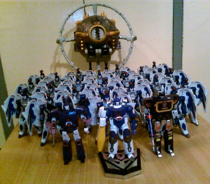 Transformers News: Transtopia Photo Blitz - A Sweep Army Image