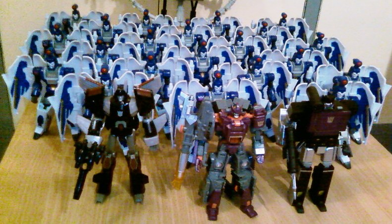 Transformers News: Transtopia Photo Blitz - A Sweep Army Image