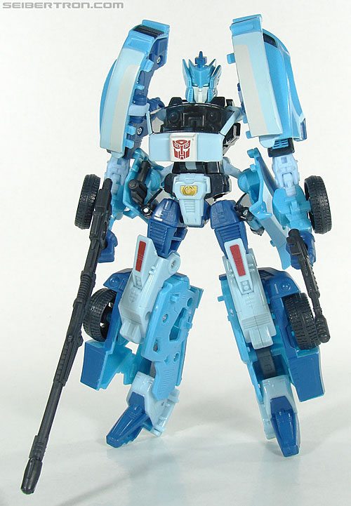 Transformers News: Even More New Galleries: Generations Blurr and Dirge Image