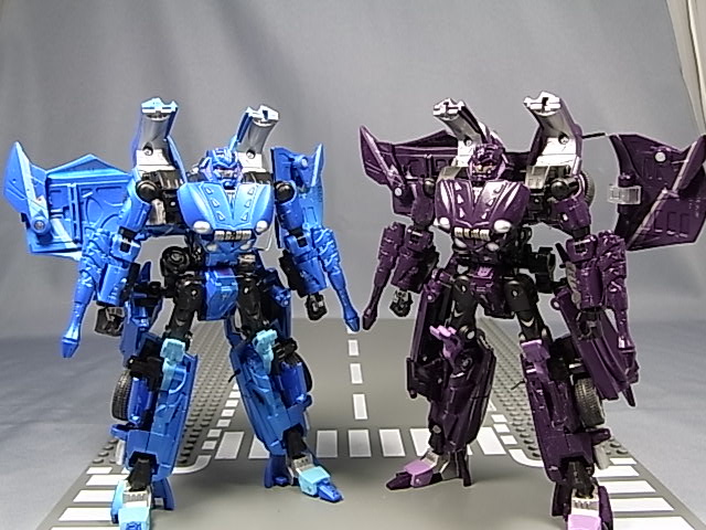 Transformers News: Extensive Look at Alternity Mitsuoka Orochi Thundercracker Image
