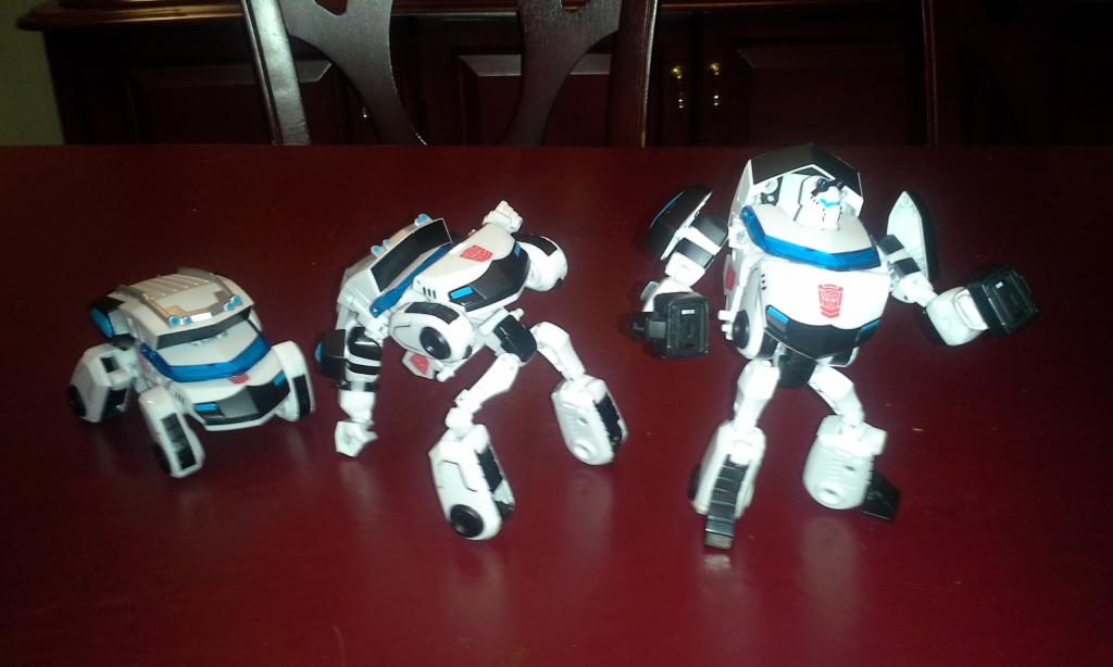 Transformers News: Top 10 Best Transformers Toys with Cybertronian Alt Modes (land vehicles)