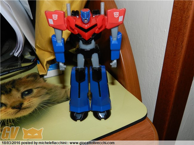 Transformers News: Transformers: Robots in Disguise Easter Kinder Eggs with Toys