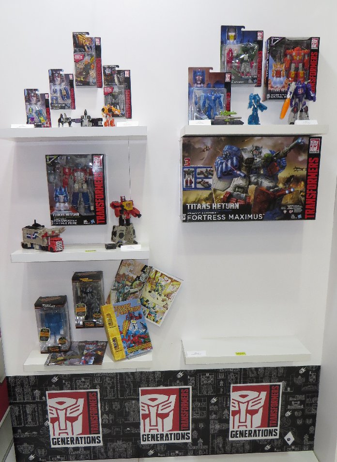 Transformers News: 2016 Toyfair Australia: New Pictures of Transformers Robots in Disguise and Titans Return Transformers News: 2016 Toyfair Australia: New Pictures of Transformers Robots in Disguise and Titans Return