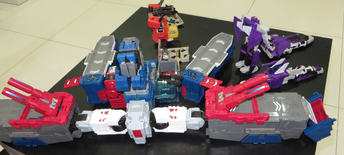 Transformers News: 2016 Toyfair Australia: New Pictures of Transformers Robots in Disguise and Titans Return Transformers News: 2016 Toyfair Australia: New Pictures of Transformers Robots in Disguise and Titans Return