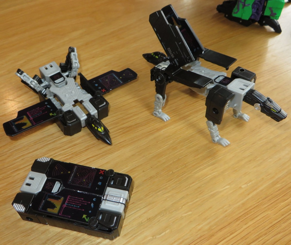 Transformers News: More In Hand Images for Transformers Titans Return and G2 Bruticus Figures Transformers News: More In Hand Images for Transformers Titans Return and G2 Bruticus Figures