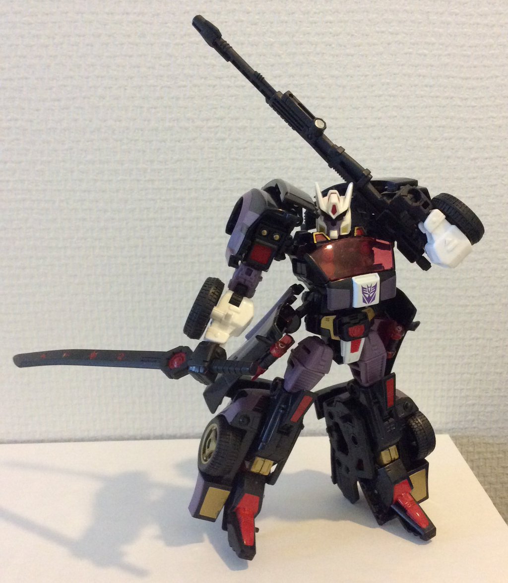 Transformers News: In-Hand Images - eHobby Transformers Legends Deadlock