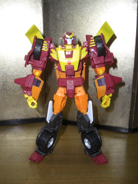 Transformers News: In-hand Images - Transformers Cloud Hot Rodimus and Shockwave Transformers News: In-hand Images - Transformers Cloud Hot Rodimus and Shockwave