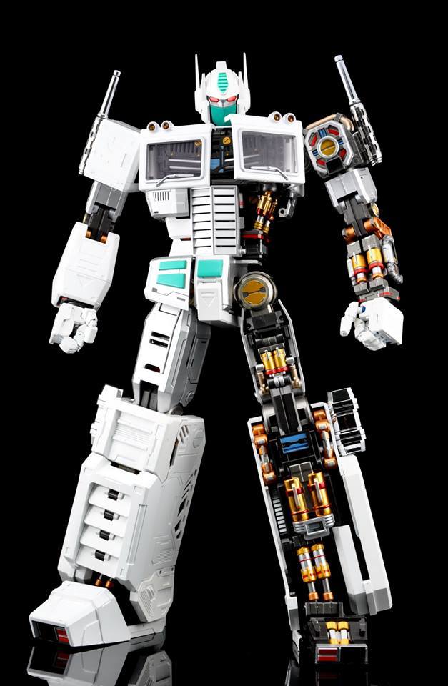 Transformers News: Ultimetal UM-03 Ultra Magnus and UM-01 Battle Damaged Prime Colored Images