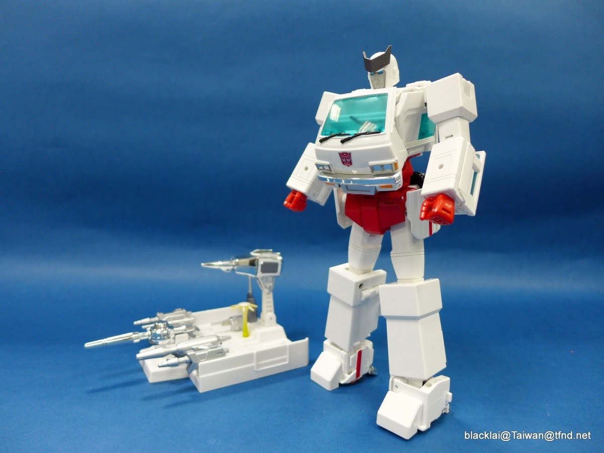Transformers News: Takara Transformers MP-30 Masterpiece Ratchet In-Hand Images