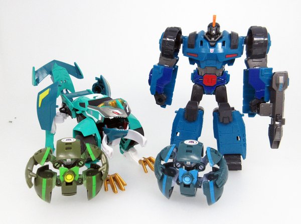 Transformers News: New Transformers Adventures Images Including TAV Overload, Crazybolt and new Minicon Functionality