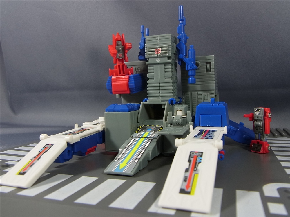 Transformers News: Re: Kabaya Gum Plus Transformers DX Fortress Maximus Series In-Hand Images Transformers News: Re: Kabaya Gum Plus Transformers DX Fortress Maximus Series In-Hand Images