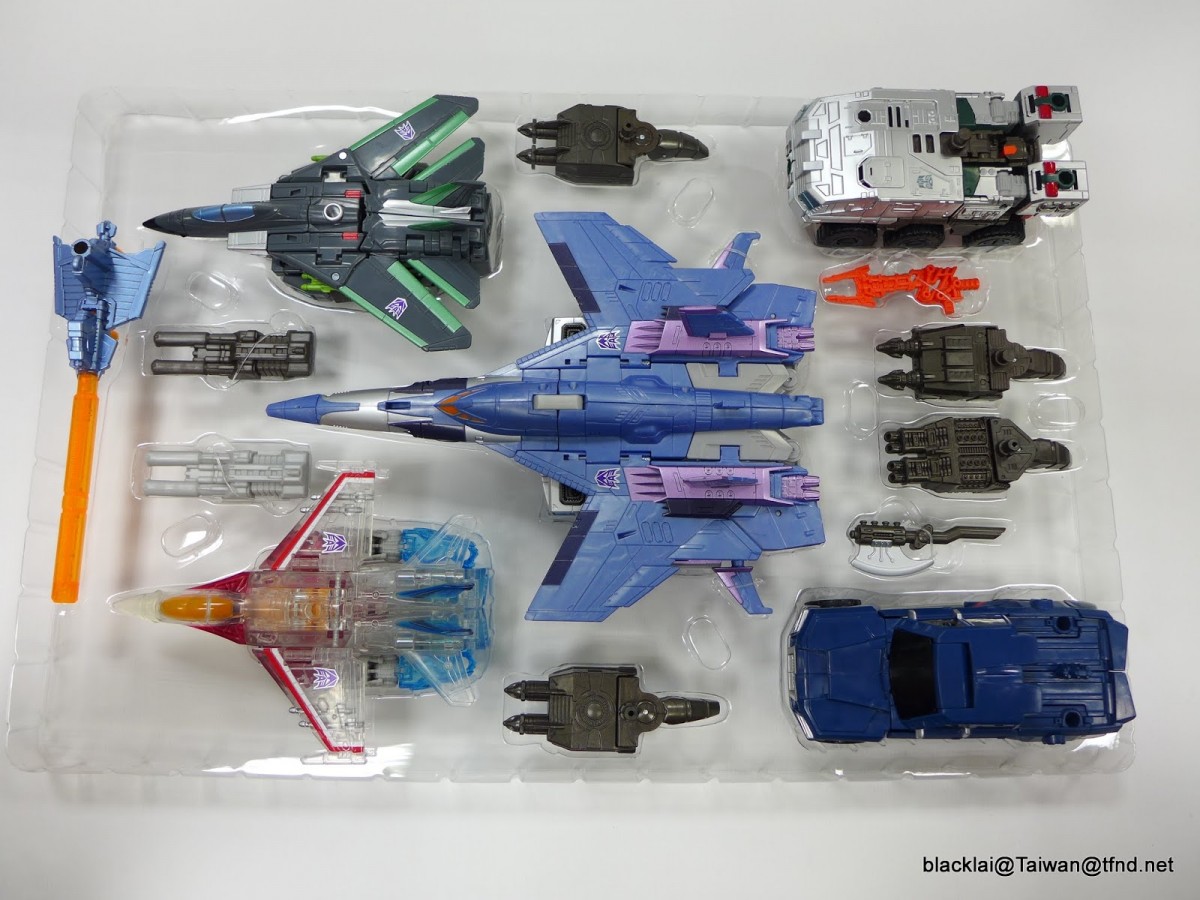 Transformers News: In-Hand Images - Takara Transformers Unite Warriors UW06 Grand Galvatron