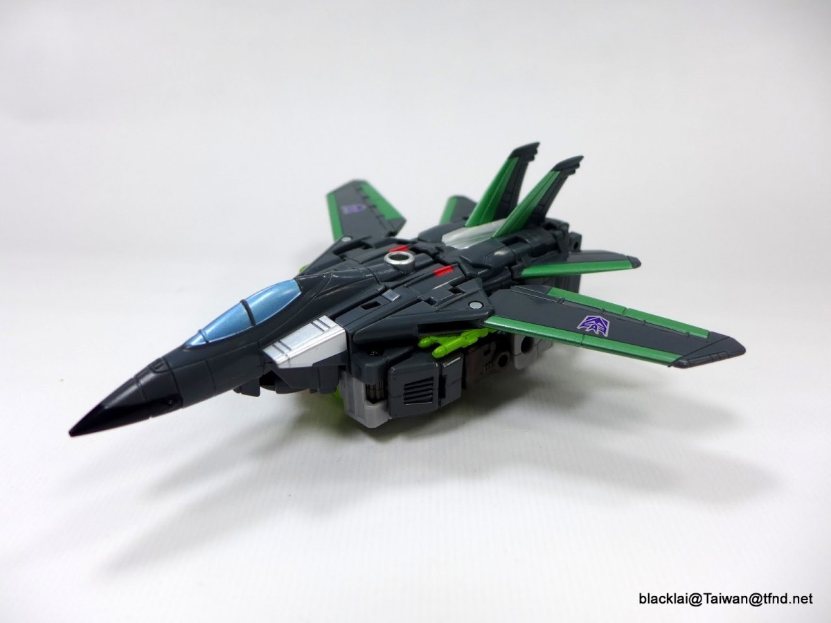 Transformers News: In-Hand Images - Takara Transformers Unite Warriors UW06 Grand Galvatron