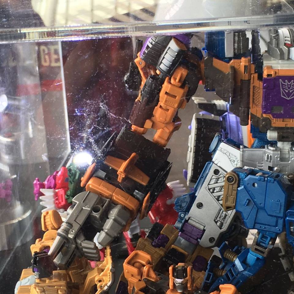Transformers News: TakaraTomy Transformers Unite Warriors - UW-07 Bruticus On Display