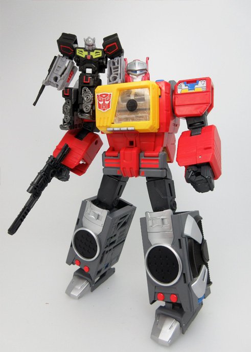 Transformers News: In Hand - Takara Tomy Transformers Legends Rewind, Blaster, Weirdwolf