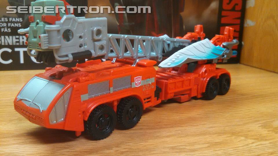Transformers News: Pictorial Review and Tips: Combiner Wars Fan Built Bot: Victorion and the Rust Renegades Transformers News: Pictorial Review and Tips: Combiner Wars Fan Built Bot: Victorion and the Rust Renegades