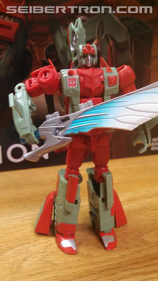 Transformers News: Pictorial Review and Tips: Combiner Wars Fan Built Bot: Victorion and the Rust Renegades Transformers News: Pictorial Review and Tips: Combiner Wars Fan Built Bot: Victorion and the Rust Renegades