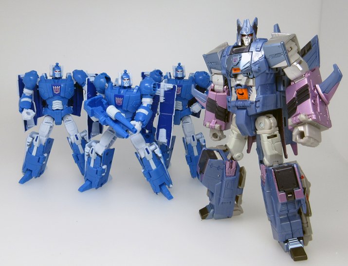 Transformers News: In-Hand - Takara Tomy Transformers Legends LG25 Blurr, LG26 Cyclonus