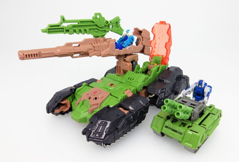 Transformers News: New Images - Takara Tomy Transformers Legends Skull, Hardhead, Weirdwolf