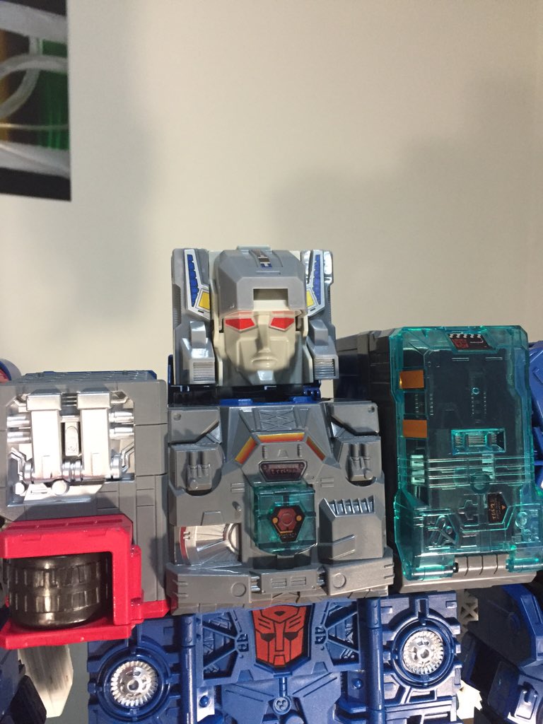 Transformers News: Transformers Titans Return Fortress Maximus In-Hand Transformers News: Transformers Titans Return Fortress Maximus In-Hand