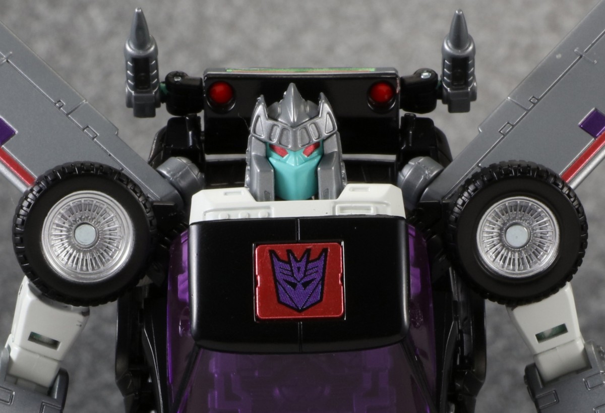 Transformers News: Takara Tomy Transformers Masterpiece MP-25L Loud Pedal - Official Pics Transformers News: Takara Tomy Transformers Masterpiece MP-25L Loud Pedal - Official Pics