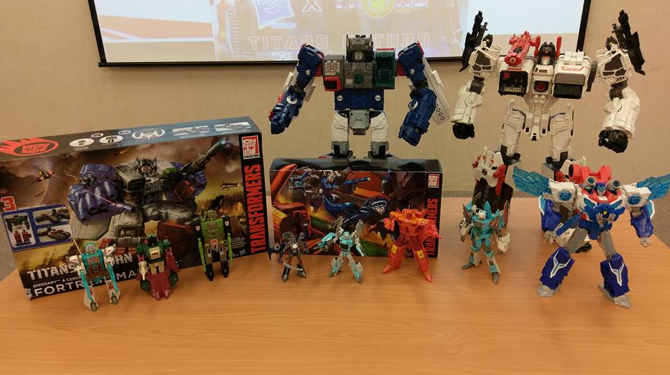 Transformers News: In-Hand - Transformers Titans Return Deluxes, Titan Masters, Fortress Maximus, Voyagers and More