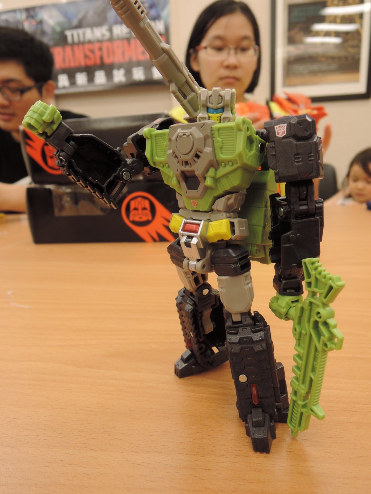 Transformers News: In-Hand - Transformers Titans Return Deluxes, Titan Masters, Fortress Maximus, Voyagers and More