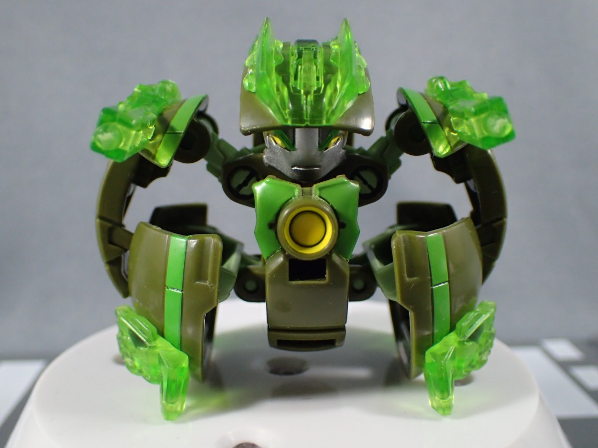Transformers News: TakaraTomy Transformers Adventure: TAV-47 Crazybolt In And Out Of Packaging