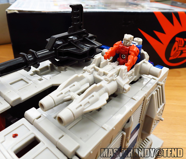 Transformers News: In Hand Pictures of Transformers Titans Return: Powermaster Prime with G1, Fort Max with Open Legs
