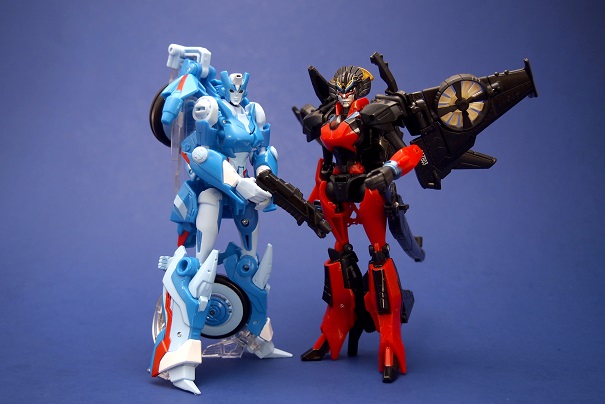 Transformers News: Transformers Photo Challenge #13: Fembots Transformers News: Transformers Photo Challenge #13: Fembots
