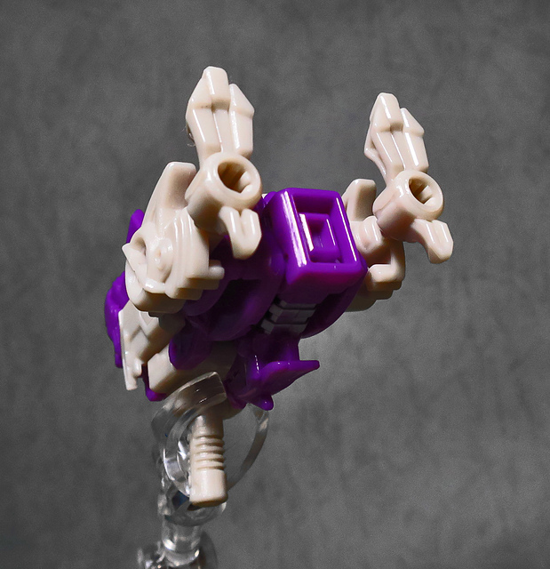Transformers News: In-Hand Images - Transformers Titans Return Crashbash