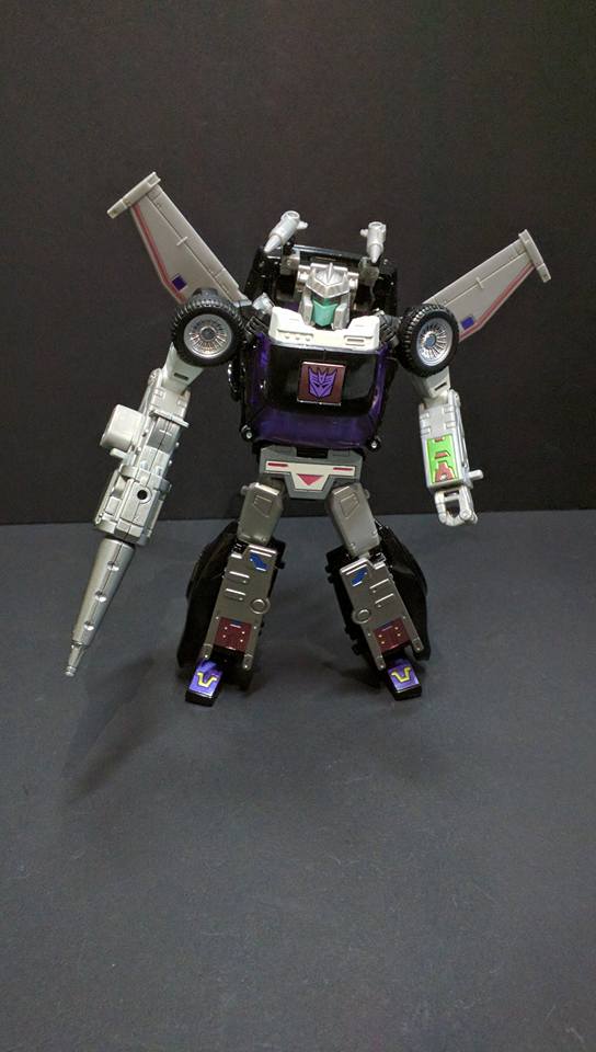 Transformers News: TakaraTomy Transformers Masterpiece MP-25L Loudpedal In Hand