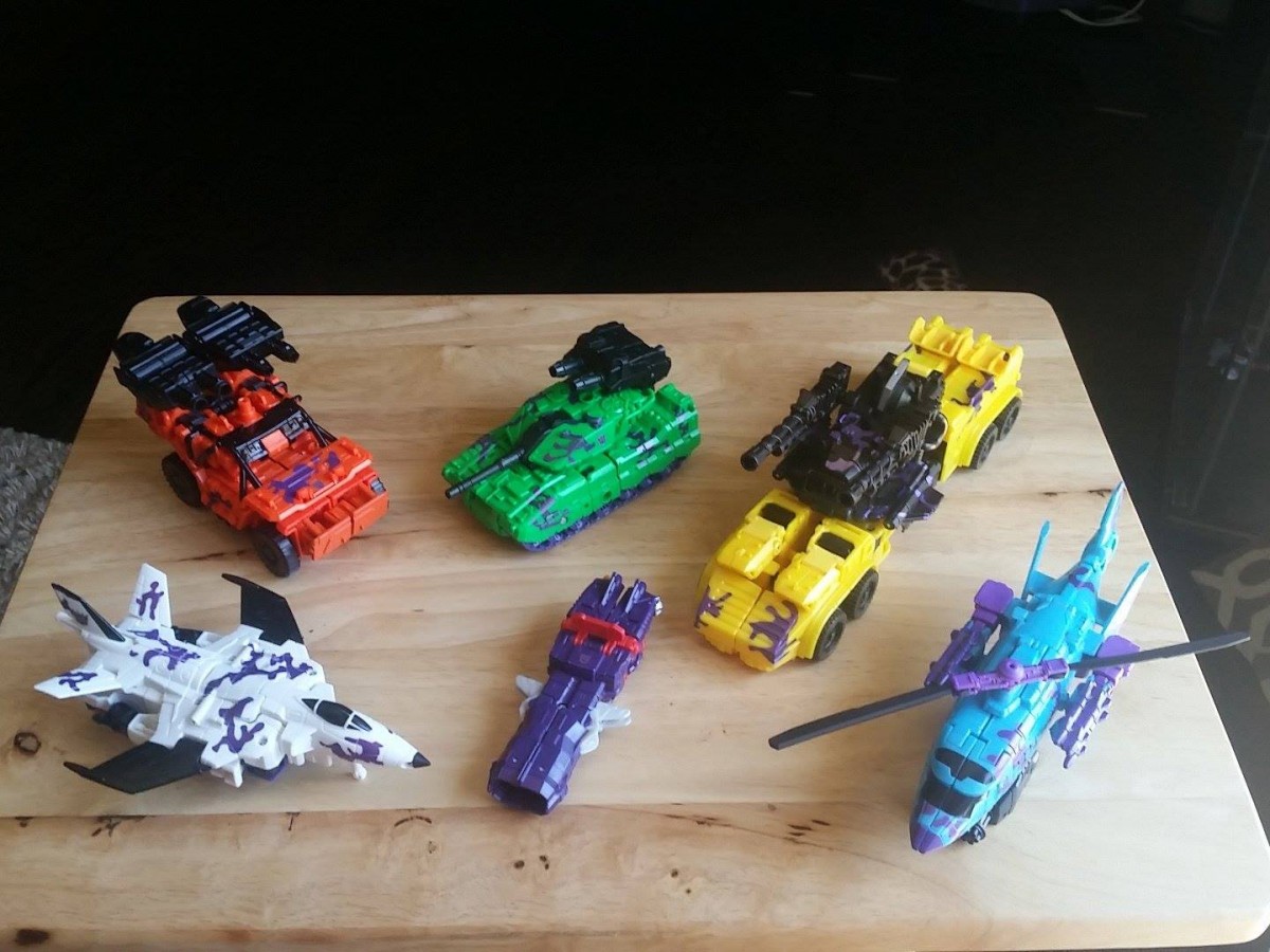 Transformers News: Transformers Combiner Wars G2 Bruticus Collector Set In-Hand Transformers News: Transformers Combiner Wars G2 Bruticus Collector Set In-Hand