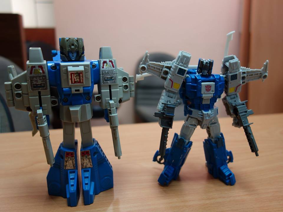 Transformers News: In Hand and G1 Comparison Images of Transformers Titans Return Chromedome and Highbrow
