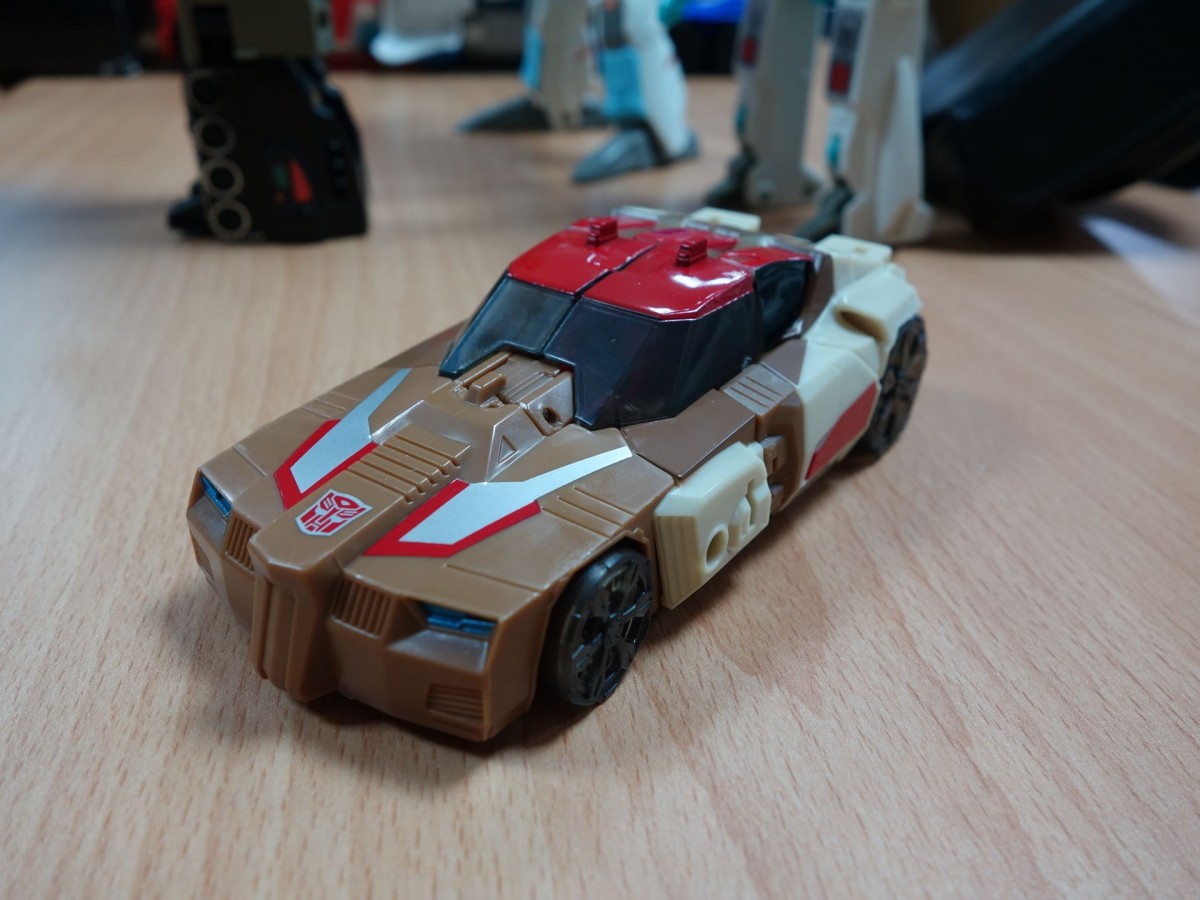 Transformers News: In Hand and G1 Comparison Images of Transformers Titans Return Chromedome and Highbrow