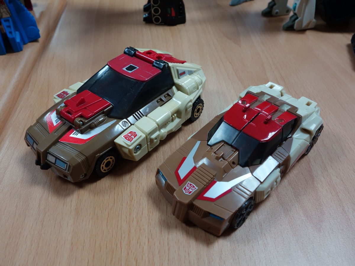 Transformers News: In Hand and G1 Comparison Images of Transformers Titans Return Chromedome and Highbrow