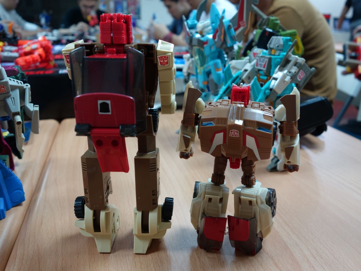 Transformers News: In Hand and G1 Comparison Images of Transformers Titans Return Chromedome and Highbrow