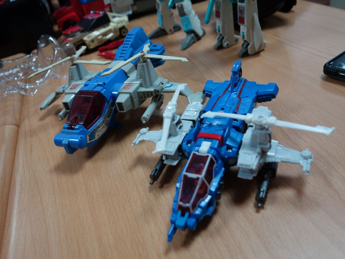 Transformers News: In Hand and G1 Comparison Images of Transformers Titans Return Chromedome and Highbrow