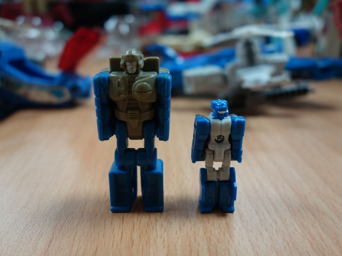Transformers News: In Hand and G1 Comparison Images of Transformers Titans Return Chromedome and Highbrow