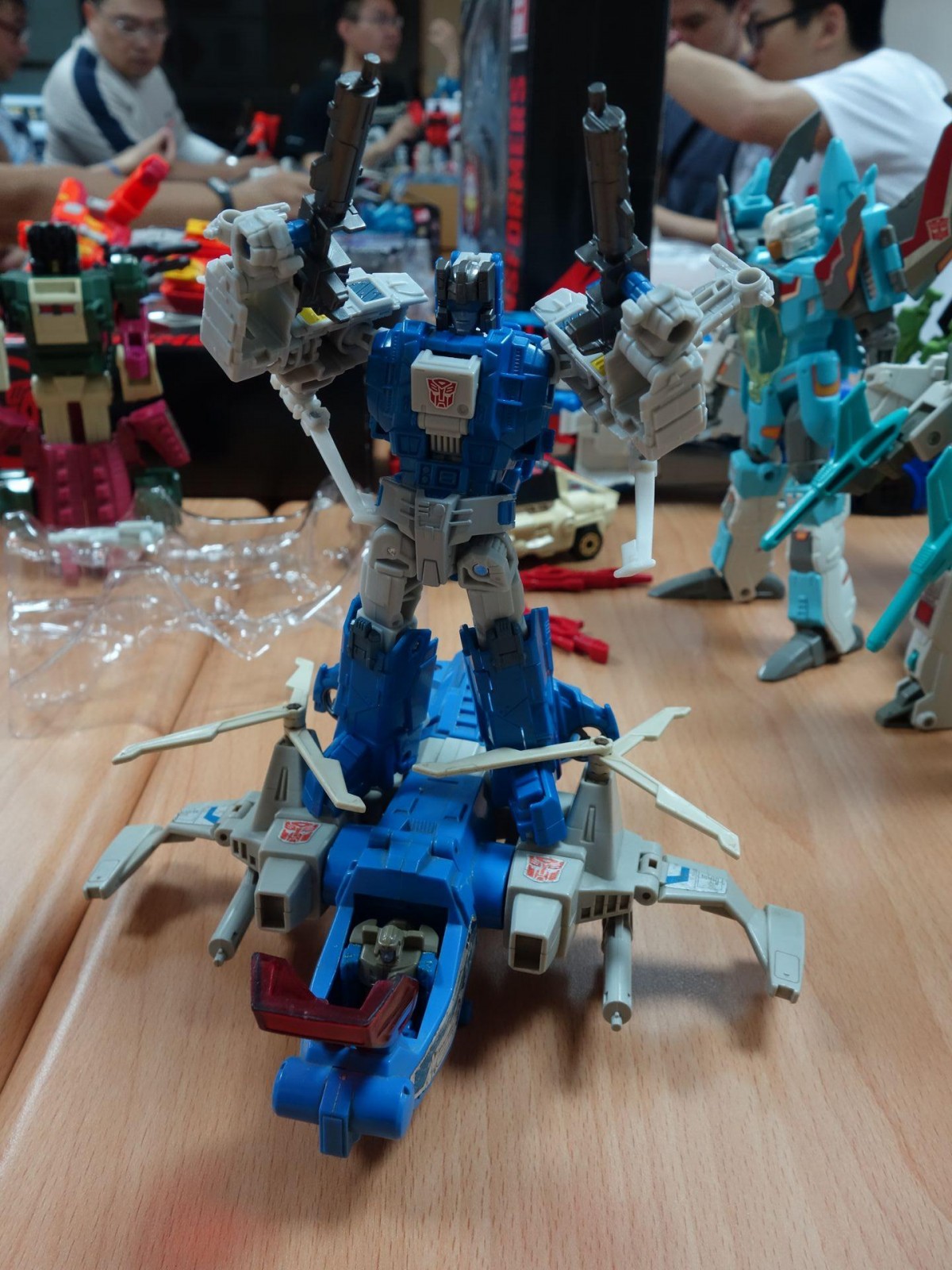 Transformers News: In Hand and G1 Comparison Images of Transformers Titans Return Chromedome and Highbrow