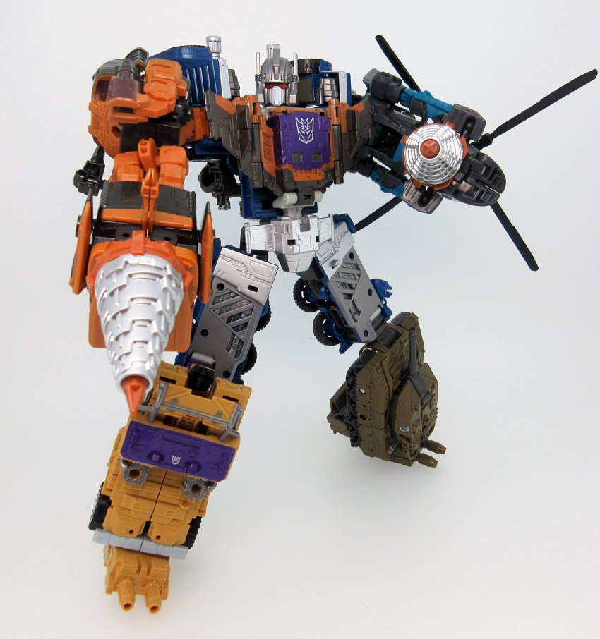 Transformers News: TakaraTomy Transformers Unite Warriors UW-07 Bruticus Having Fun Scrambling Transformers News: TakaraTomy Transformers Unite Warriors UW-07 Bruticus Having Fun Scrambling