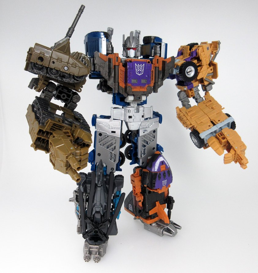 Transformers News: TakaraTomy Transformers Unite Warriors UW-07 Bruticus Having Fun Scrambling Transformers News: TakaraTomy Transformers Unite Warriors UW-07 Bruticus Having Fun Scrambling