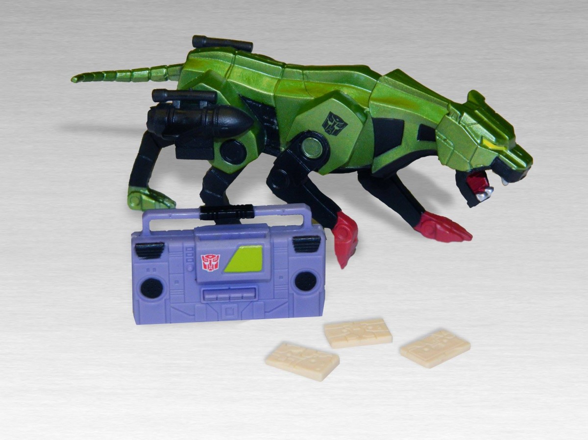 Transformers News: Transformers / G.I. Joe Collectors' Club Exclusive Blackcat, Toaster, G2 Megatron, Ratbat In Hand Transformers News: Transformers / G.I. Joe Collectors' Club Exclusive Blackcat, Toaster, G2 Megatron, Ratbat In Hand