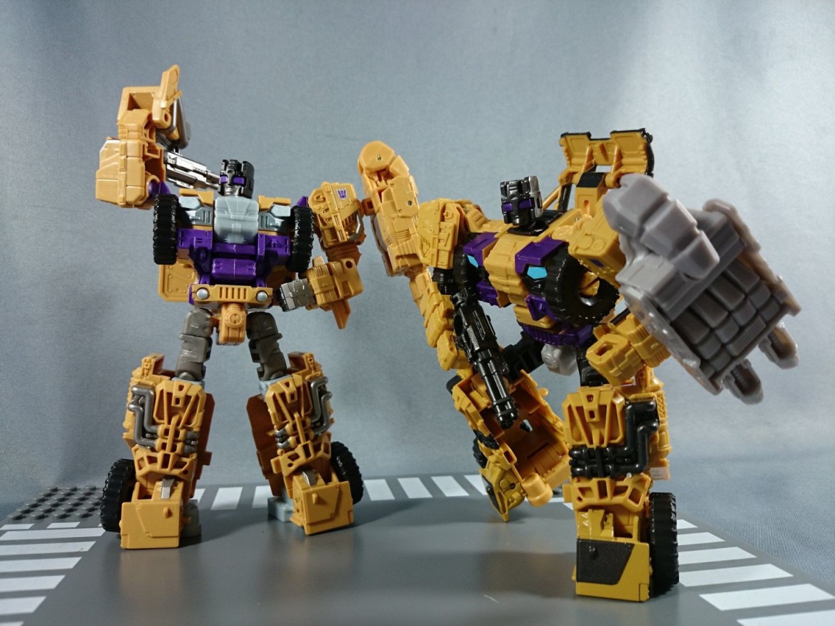 Transformers News: TakaraTomy Transformers Unite Warriors UW-07 Bruticus Comparisons