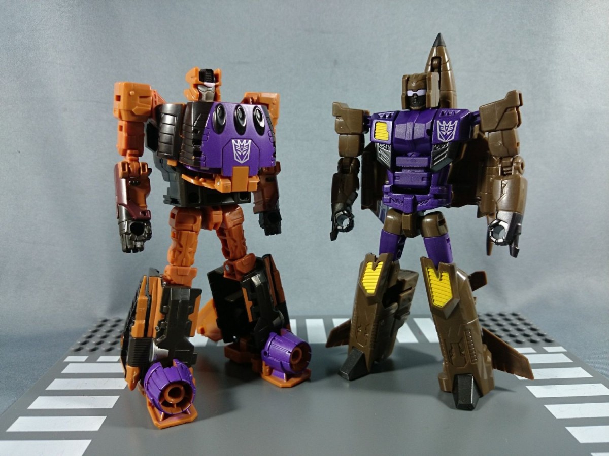 Transformers News: TakaraTomy Transformers Unite Warriors UW-07 Bruticus Comparisons