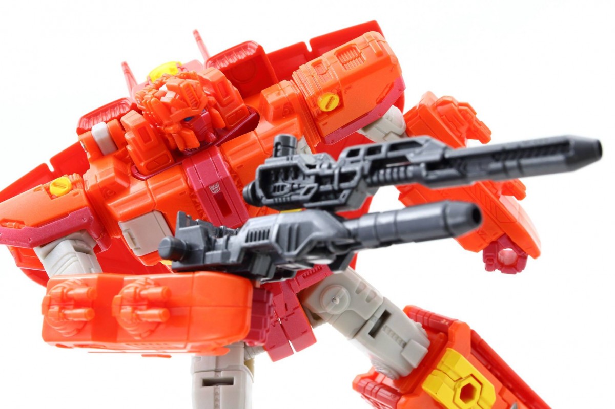 Transformers News: Transformers Titans Return In-Hand Galleries Voyager Class Sentinel Prime and Galvatron Transformers News: Transformers Titans Return In-Hand Galleries Voyager Class Sentinel Prime and Galvatron