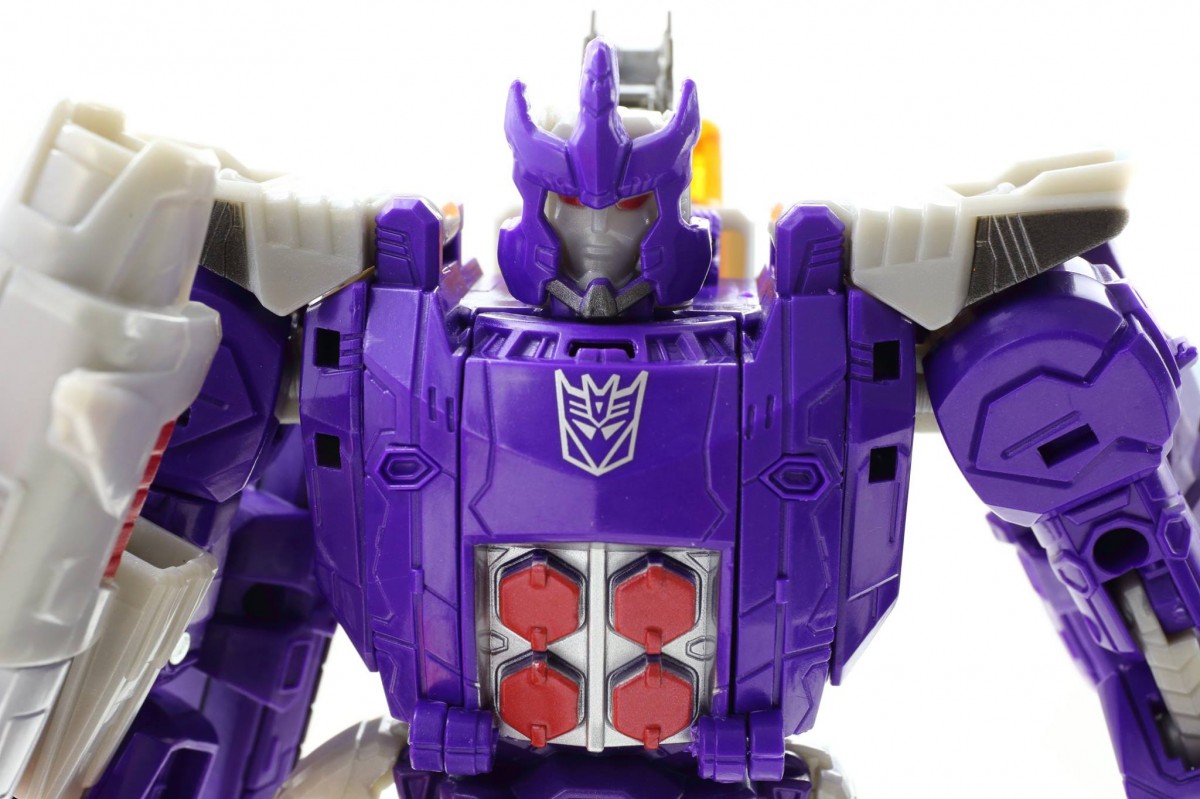 Transformers News: Transformers Titans Return In-Hand Galleries Voyager Class Sentinel Prime and Galvatron Transformers News: Transformers Titans Return In-Hand Galleries Voyager Class Sentinel Prime and Galvatron